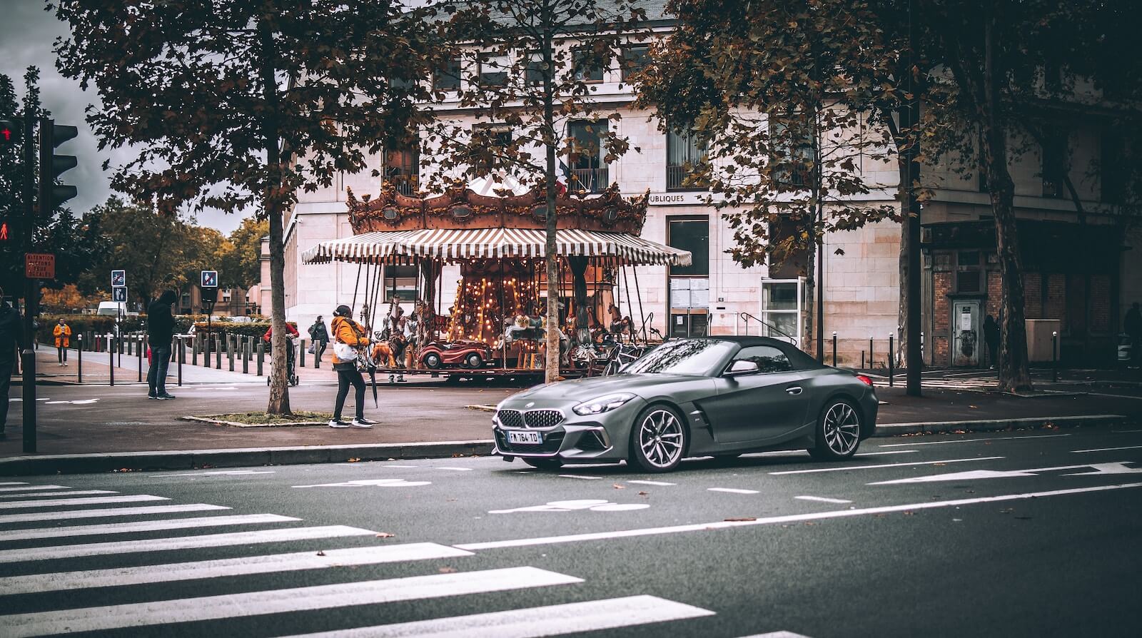 black coupe on road during daytime